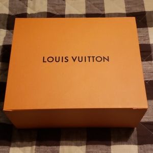 Louis Vuitton box